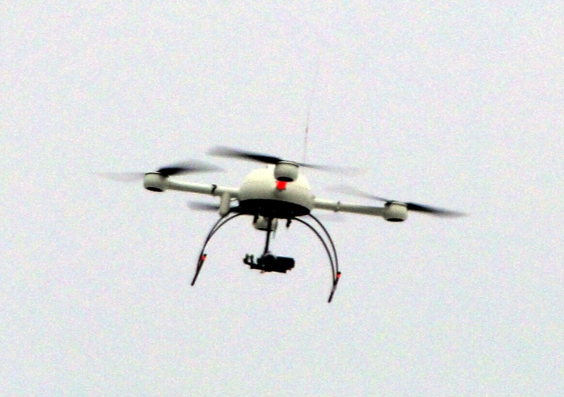 Operaciones con dron policial (Imagen: Wikimedia Commons, Queensland Police Service, CC BY 4.0)